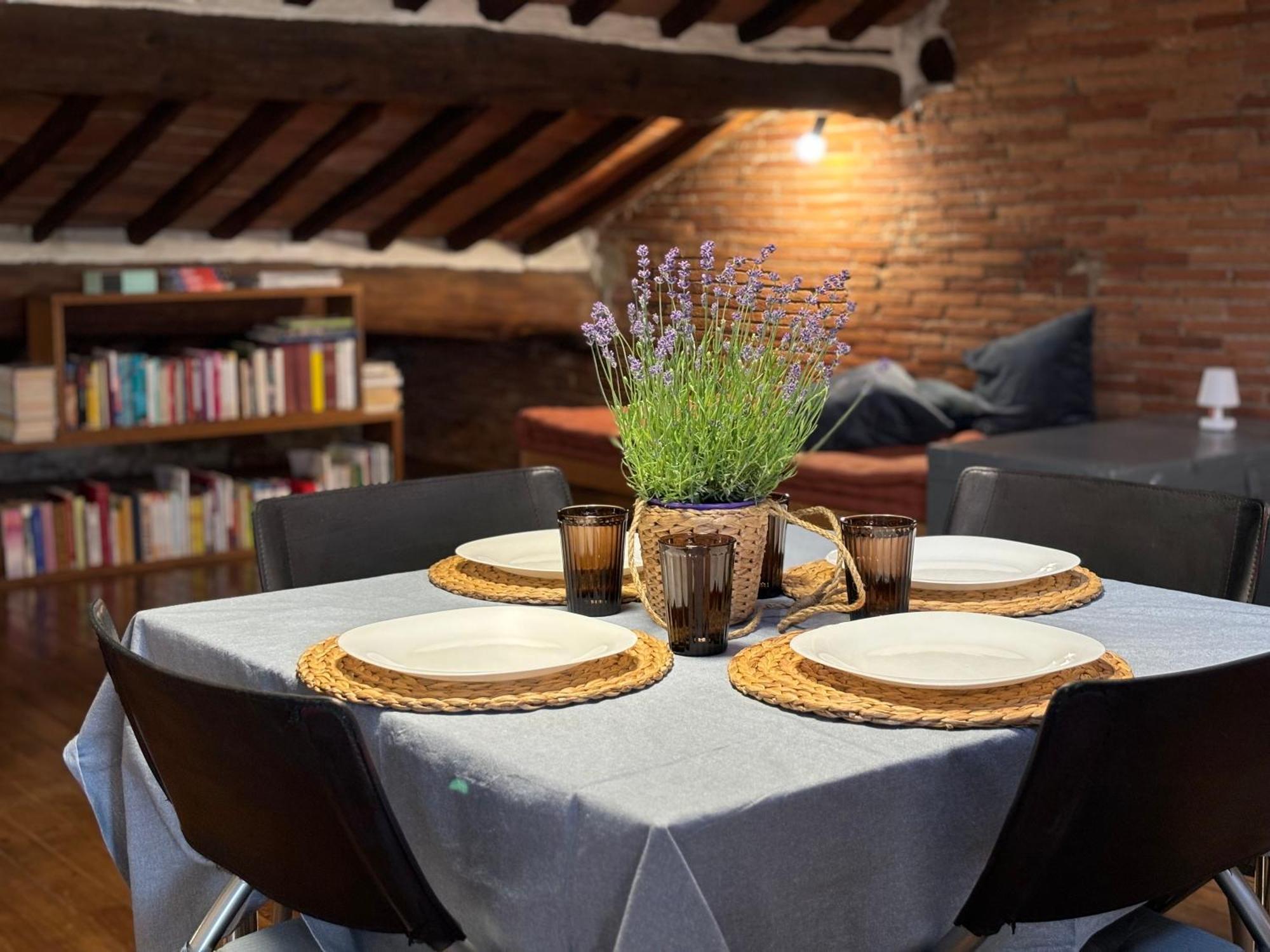 Lovely Apartment Lucca Bagian luar foto